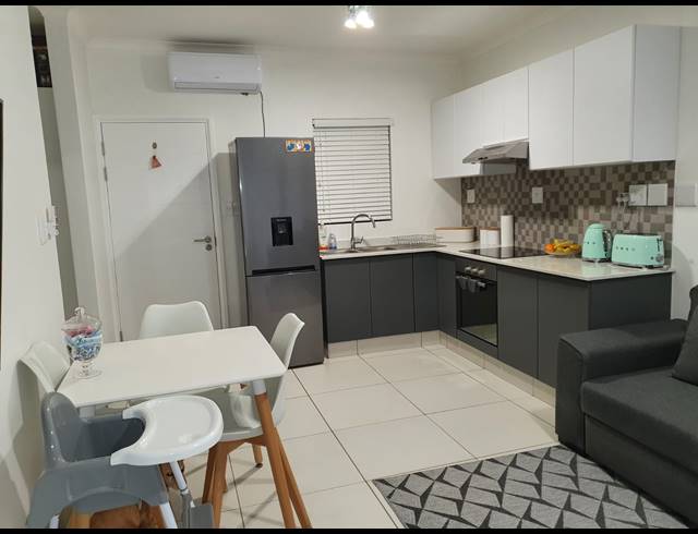 1 BEDROOM SECTIONAL TITLE FOR SALE IN UMHLANGA RIDGE